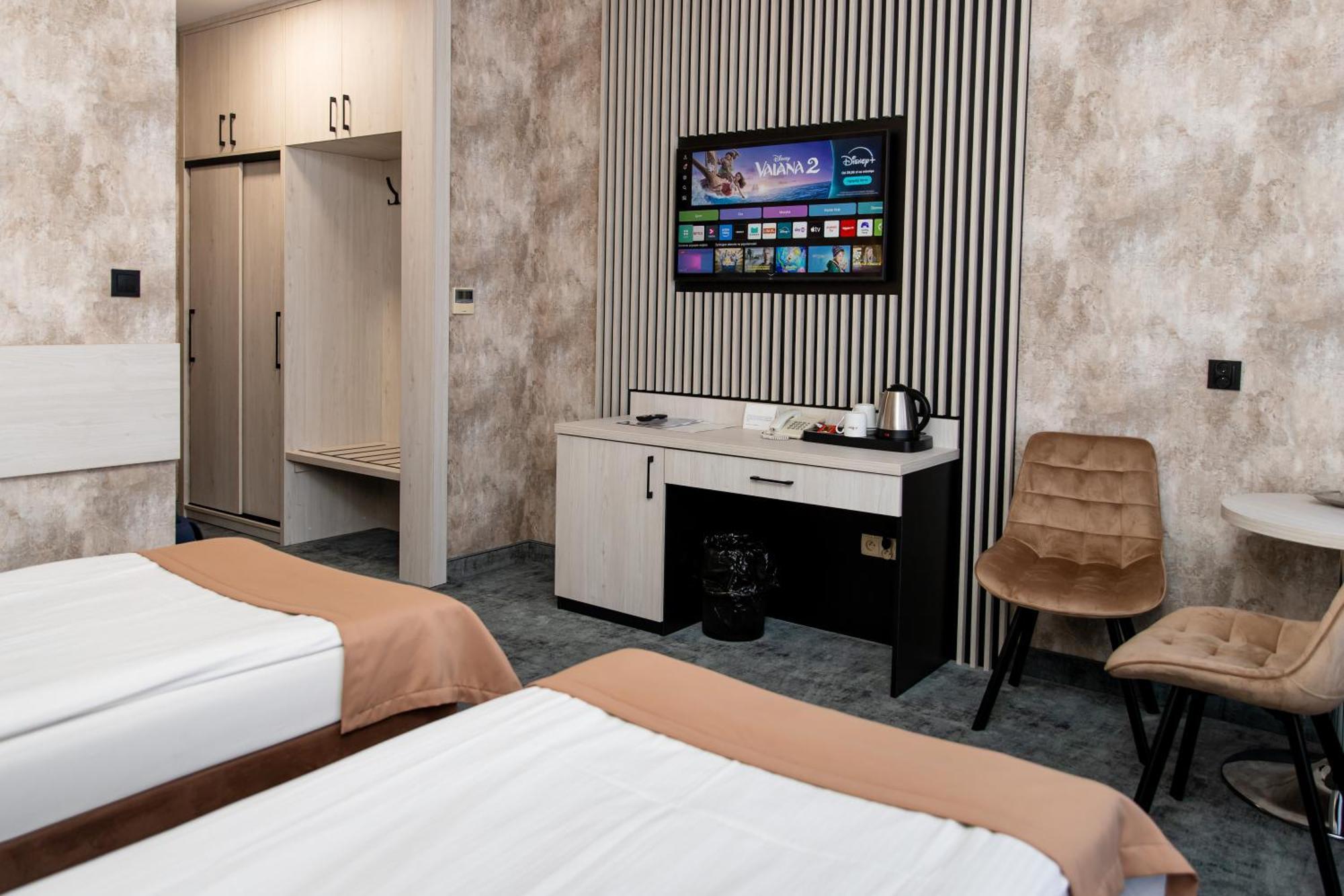 Hotel Aquarius Restaurant Wellness Spa 시에초시네크 외부 사진