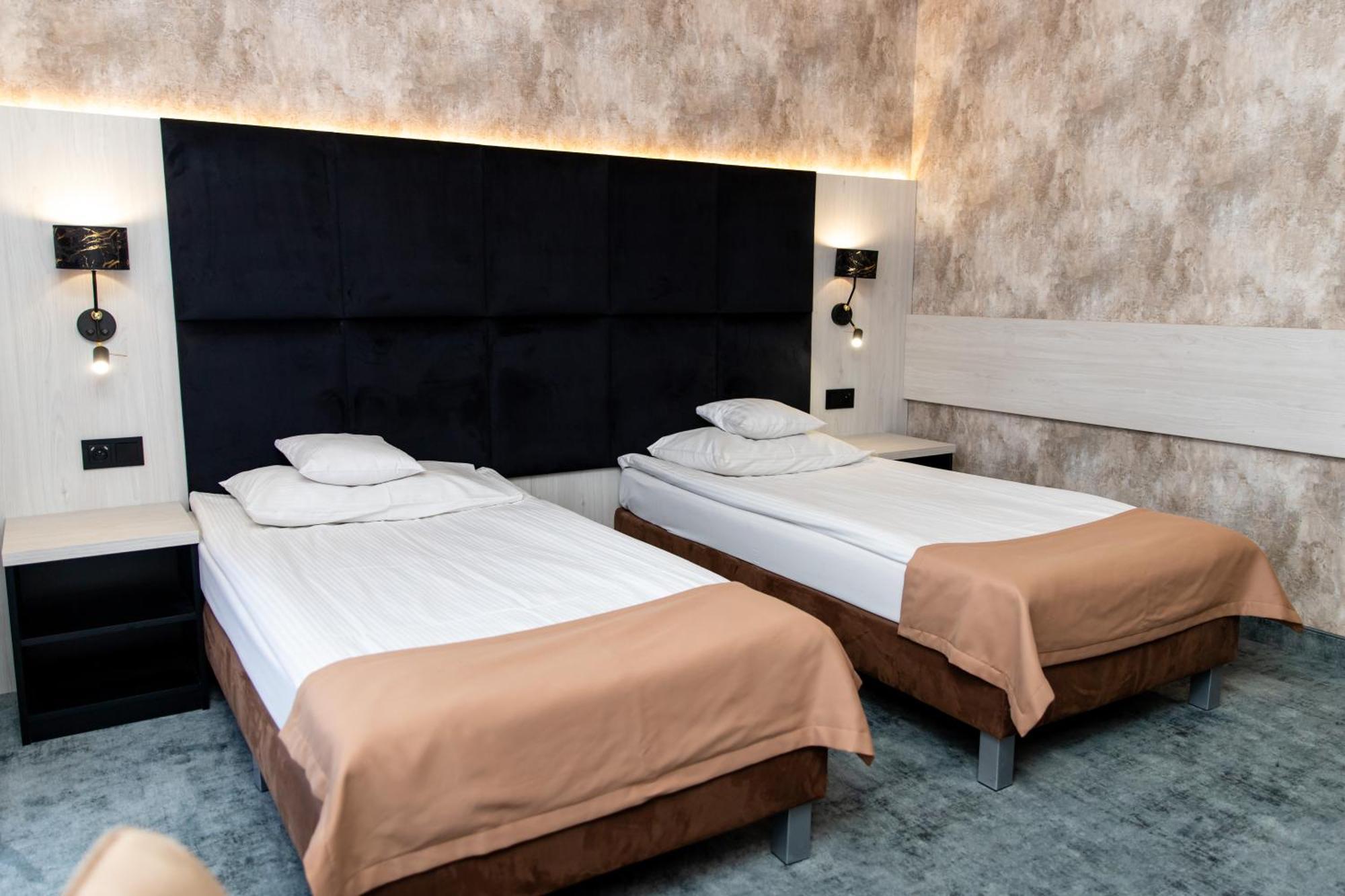 Hotel Aquarius Restaurant Wellness Spa 시에초시네크 외부 사진
