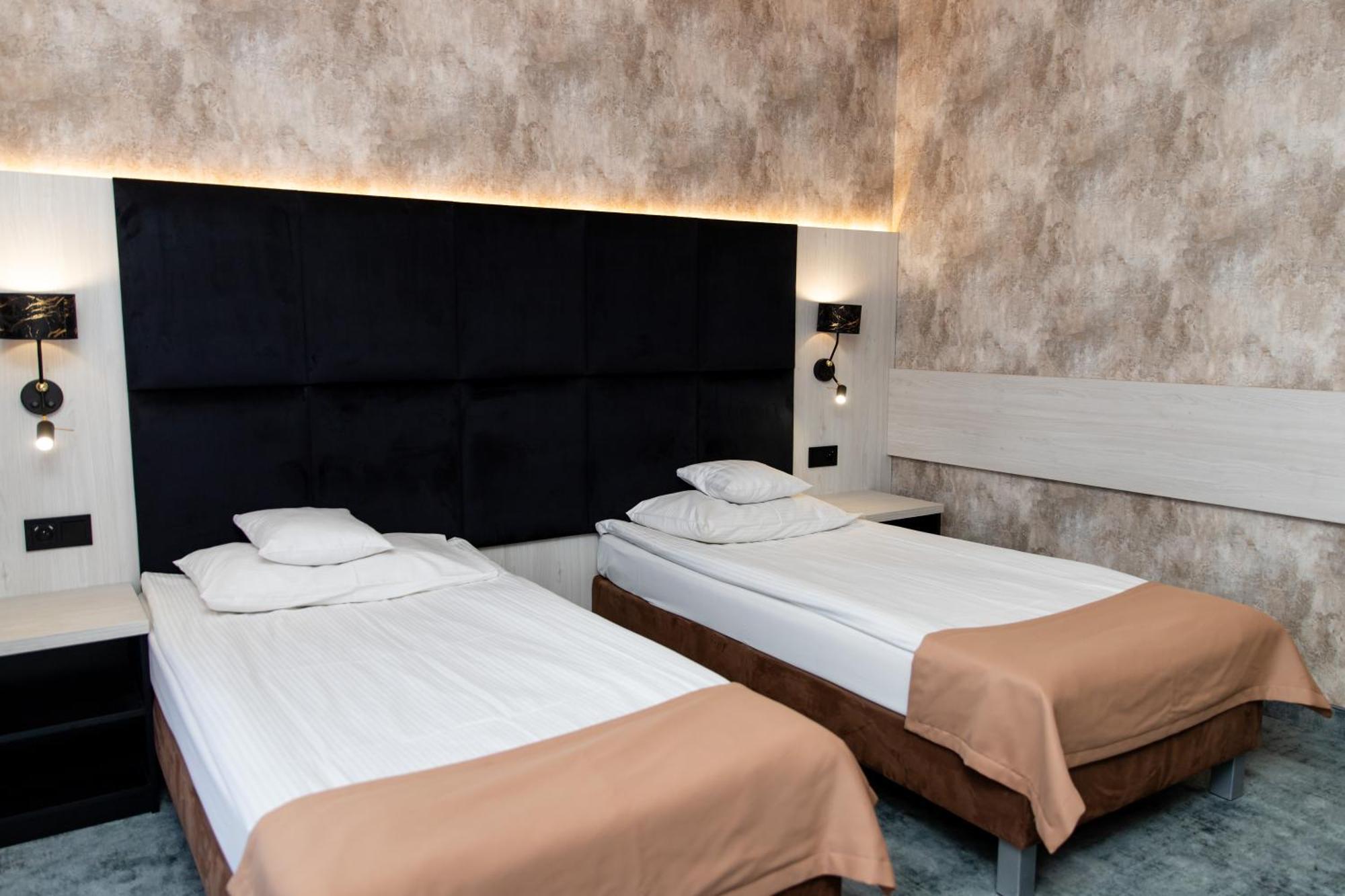 Hotel Aquarius Restaurant Wellness Spa 시에초시네크 외부 사진